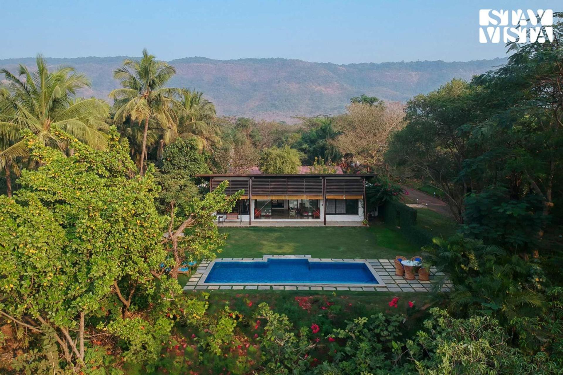 The Courtyard By Stayvista - Private Pool With Rustic Charm, Vibrant Courtyard, Spacious Verandah & Garden Alībāg Exterior foto